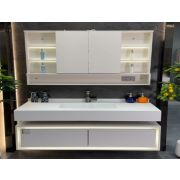 186 Тумба с раковиной и зеркальный шкаф со складной конструкцией